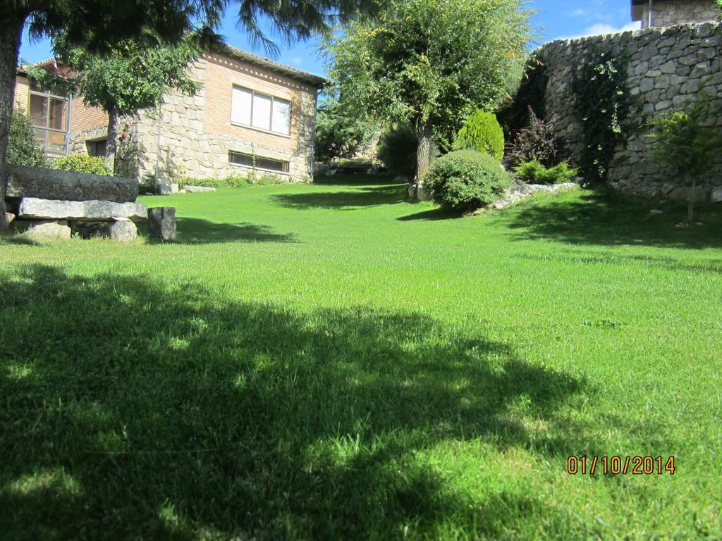 La Ladera Villa Hoyos del Espino Exterior photo