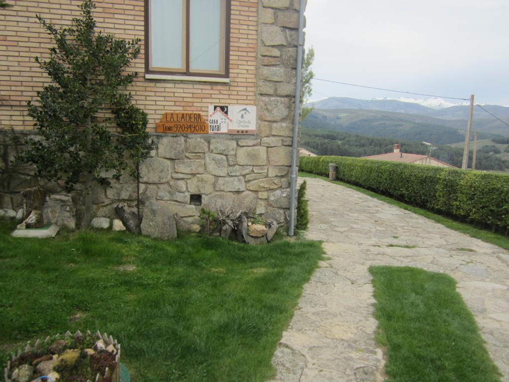 La Ladera Villa Hoyos del Espino Exterior photo